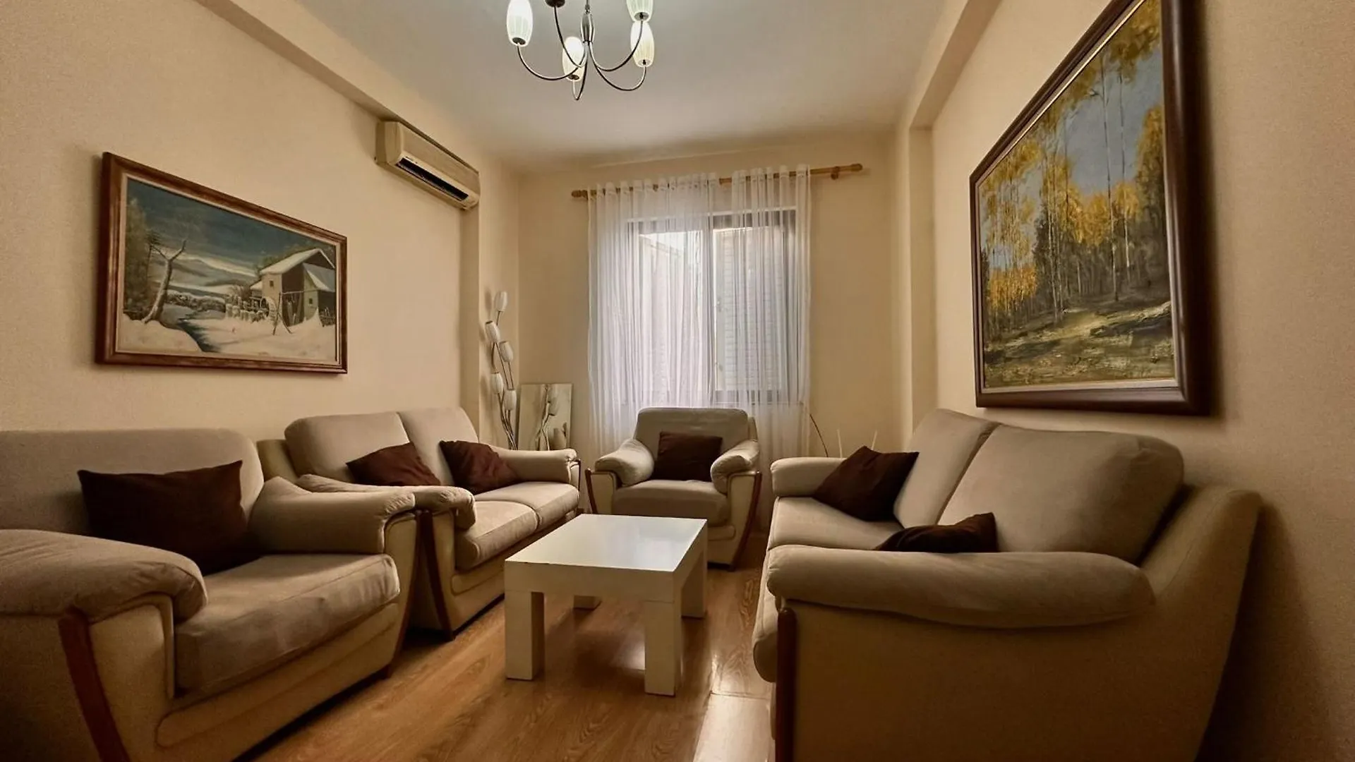 Guest House Tirana 0*,  Albania